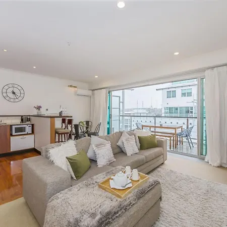 Princes Wharf - Charming 1Br Apartment